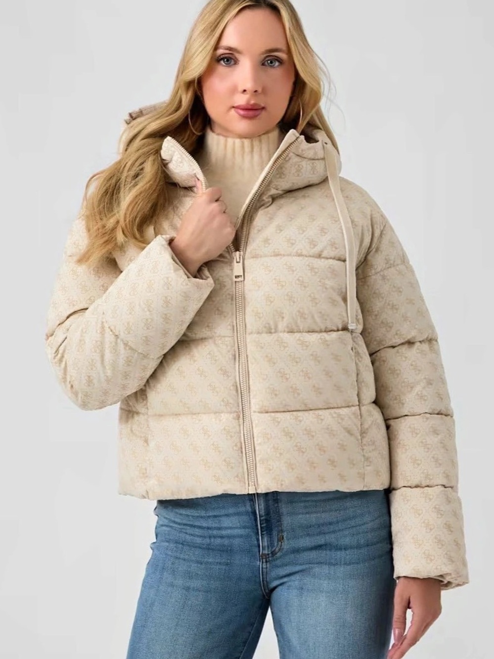 Guess Daisy Quattro G Puffer Jacket Cream NWT